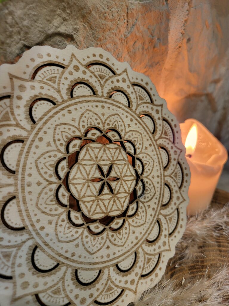 Holzdekoration Mandala